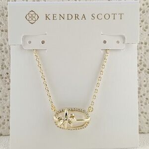 Kendra Scott Elisa Bow Gold Short Pendant Necklace